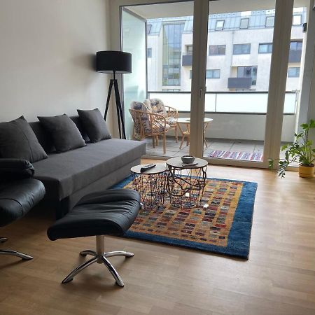 Apartment 9 Stops Away From City-Centre Wien Exterior foto
